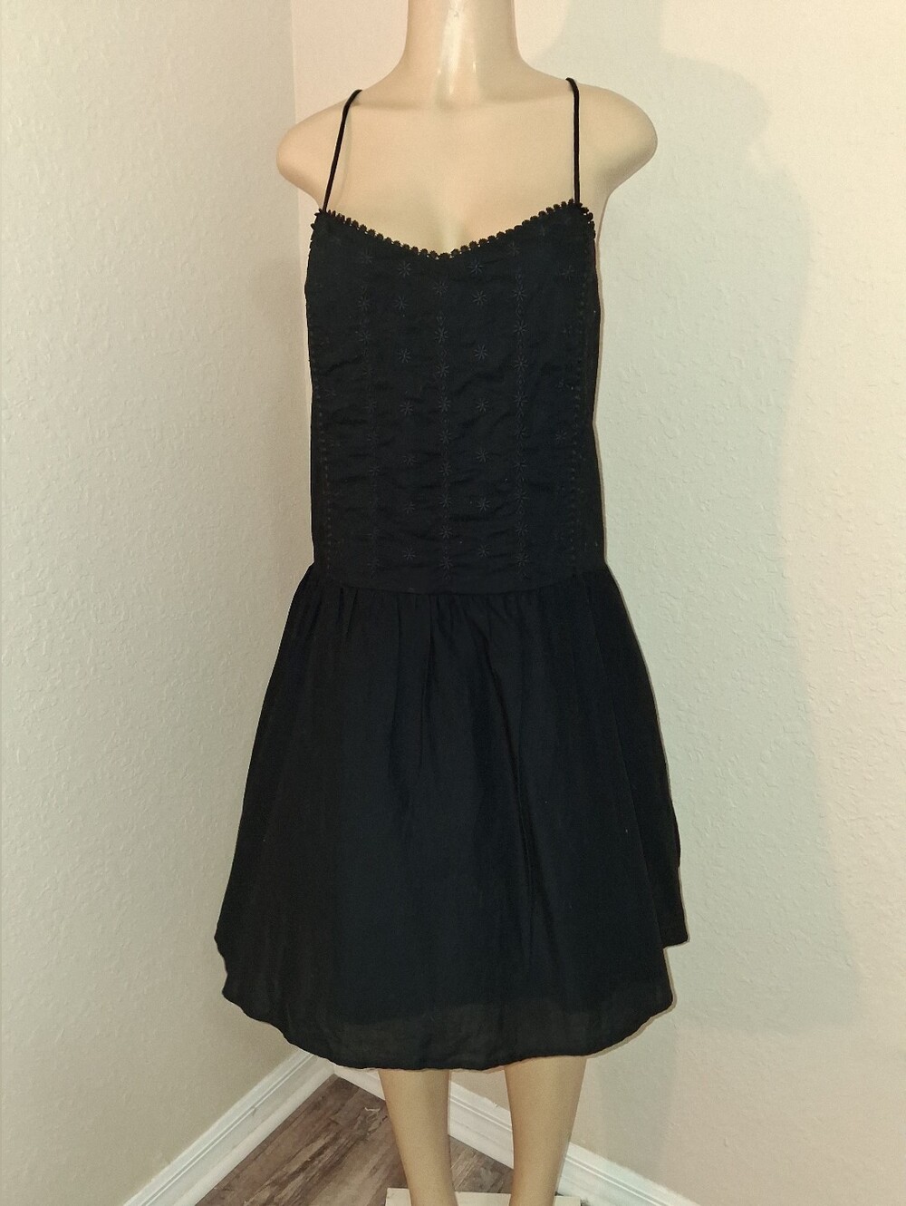 GAP SUPER CUTE LITTLE BLACK DRESS SZ XLG